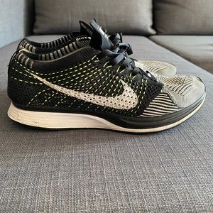 Nike Flyknit Racer